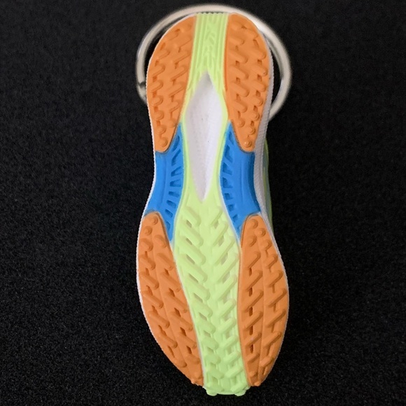 Reebok Floatride Energy 5 Sneaker Keychains - Available Left & Right - Picture 7 of 10